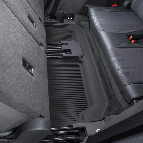 Rubber floor mat VW Tayron R4 Genuine Volkswagen | 57L061511 82V