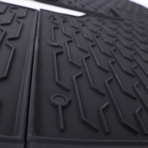 Rubber floor mats KIA EV4 Fastback 4-piece set black | EZ131ADE00
