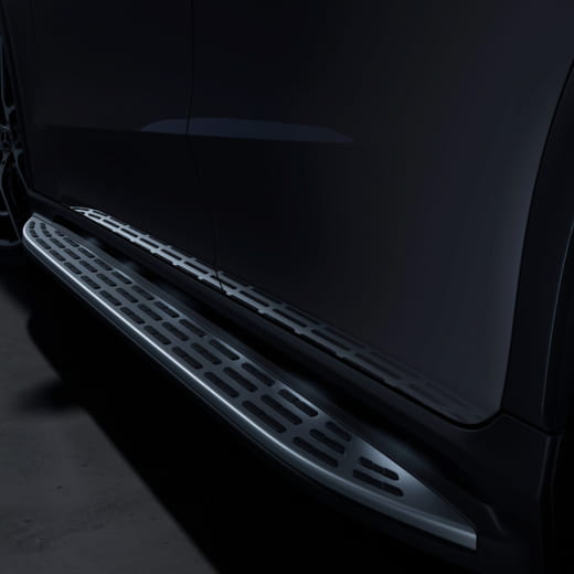 Running boards illuminated EQE SUV X294 aluminium look rubber studs Genuine Mercedes-Benz | X294-Trittbretter-beleuchtet