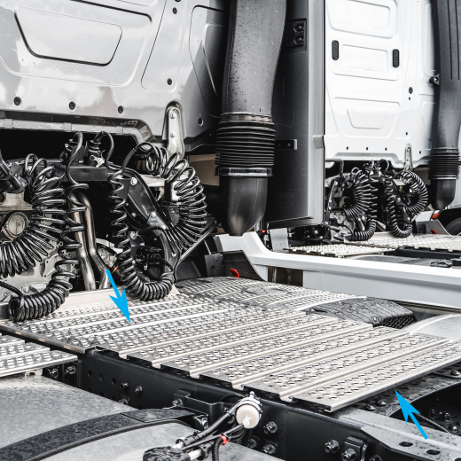 Estribos Actros/Antos/Arocs original Mercedes Benz | Trittbrett-hinter Fahrerhaus-Actros-Antos-Arocs