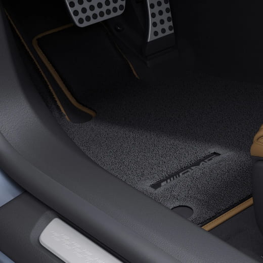 Tapis de sol AMG haut poil en velours R232 C192 Original Mercedes-AMG | A2326806703