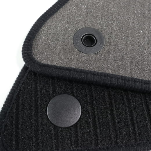 Tappetini in rips davanti neri CLE A236 C236 Original Mercedes-Benz | A2066803002 9G32-236