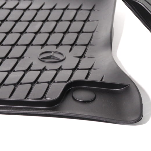 Tappetini in gomma CLE Cabrio A236 Original Mercedes-Benz | A2066802004 9G33-A236