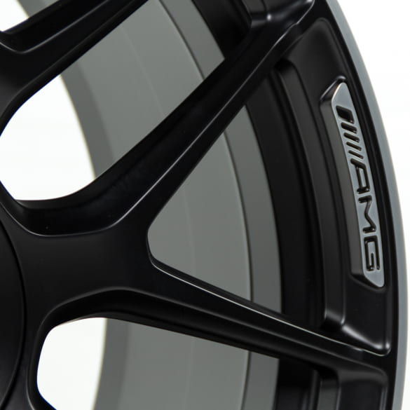 19 inch AMG forged rim set CLA 45 W118 cross spokes black | A17740125007X71-118 19 inch AMG forged rim set CLA 45 W118 cross spokes black | A17740125007X71-118