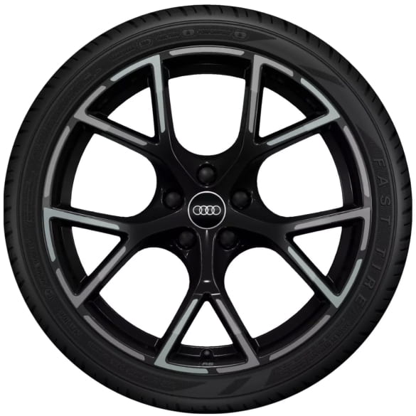 RS Wheels Audi RS3 8Y 19 inch black 5-Y-spokes Genuine