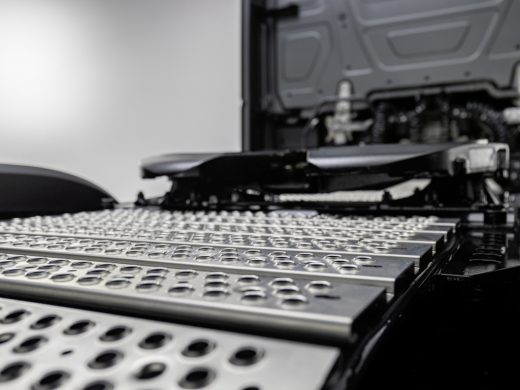 Treeplank achter zadelkoppeling Origineel Mercedes-Benz | B67520390