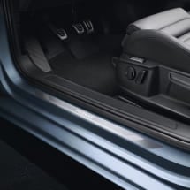 Front door sill trims VW Passat B8 2-piece Genuine Volkswagen | 3G0071303