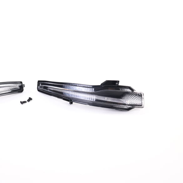Indicator light exterior mirror black darkened Night Package C-Class S205 | A0999067101/7201-S205 Indicator light exterior mirror black darkened Night Package C-Class S205 | A0999067101/7201-S205