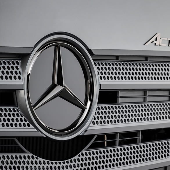 Illuminated Star dark chrome Actros 4 5 Arocs Antos incl. mounting hardware genuine Mercedes-Benz
