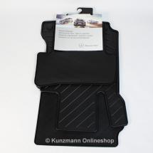 Car rubber mats black C-Class W204 genuine Mercedes-Benz | A2046801001 9G33