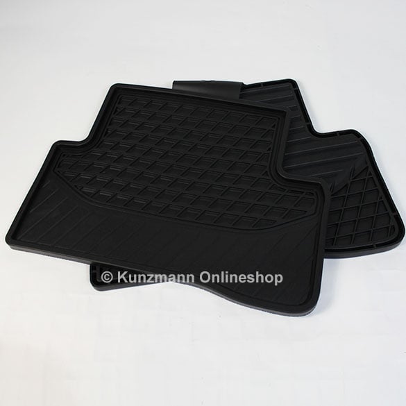 rubber floor mats C-Class W205/S205 black rear Genuine Mercedes-Benz 