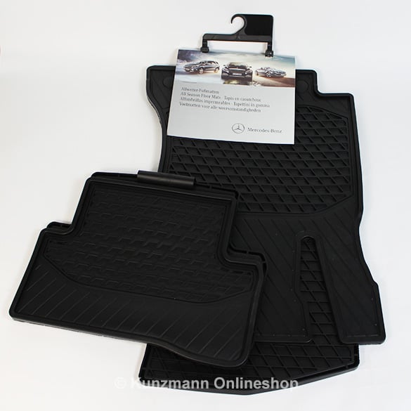 Rubber car mats C-Class W205 Genuine Mercedes-Benz black