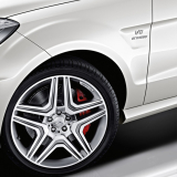 ML 63 AMG fender set front M-Class W166 Genuine Mercedes-Benz