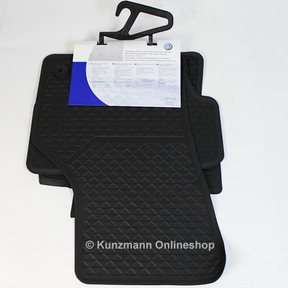 Genuine Volkswagen Golf Sportsvan rubber floor mats with lettering GOLF titanium black