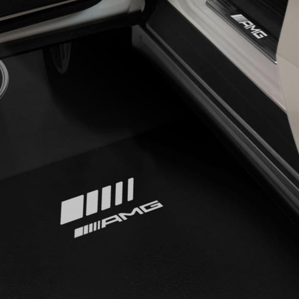 Animierte Umfeldbeleuchtung AMG Logo LCD Projektor CLA Coupé C174 Original Mercedes-AMG