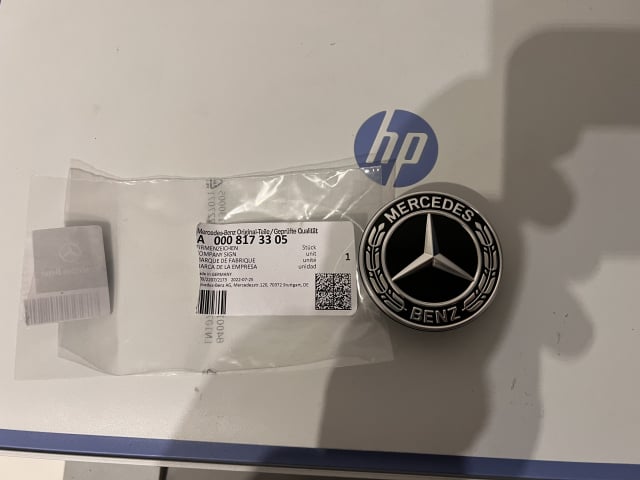 Mercedes-Benz schwarz affalterbach flache Motorhaube Plakette