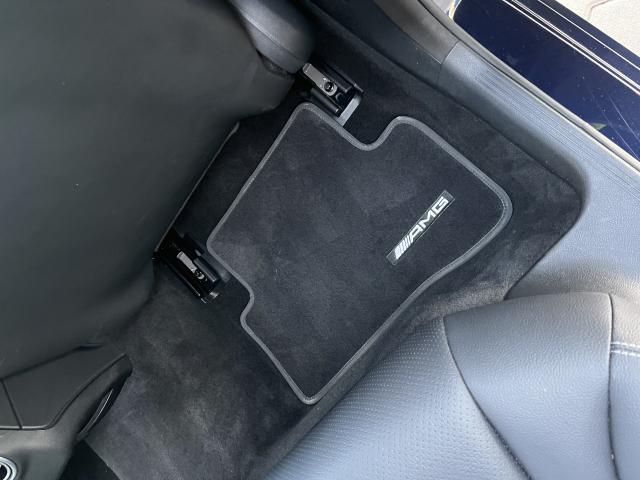 thumbnail interactive-video image 1 of Mercedes-Benz W205 C-Class Sedan Genuine All Season Rubber Floor Mat Set – Black, 4-Piece 1 of 3