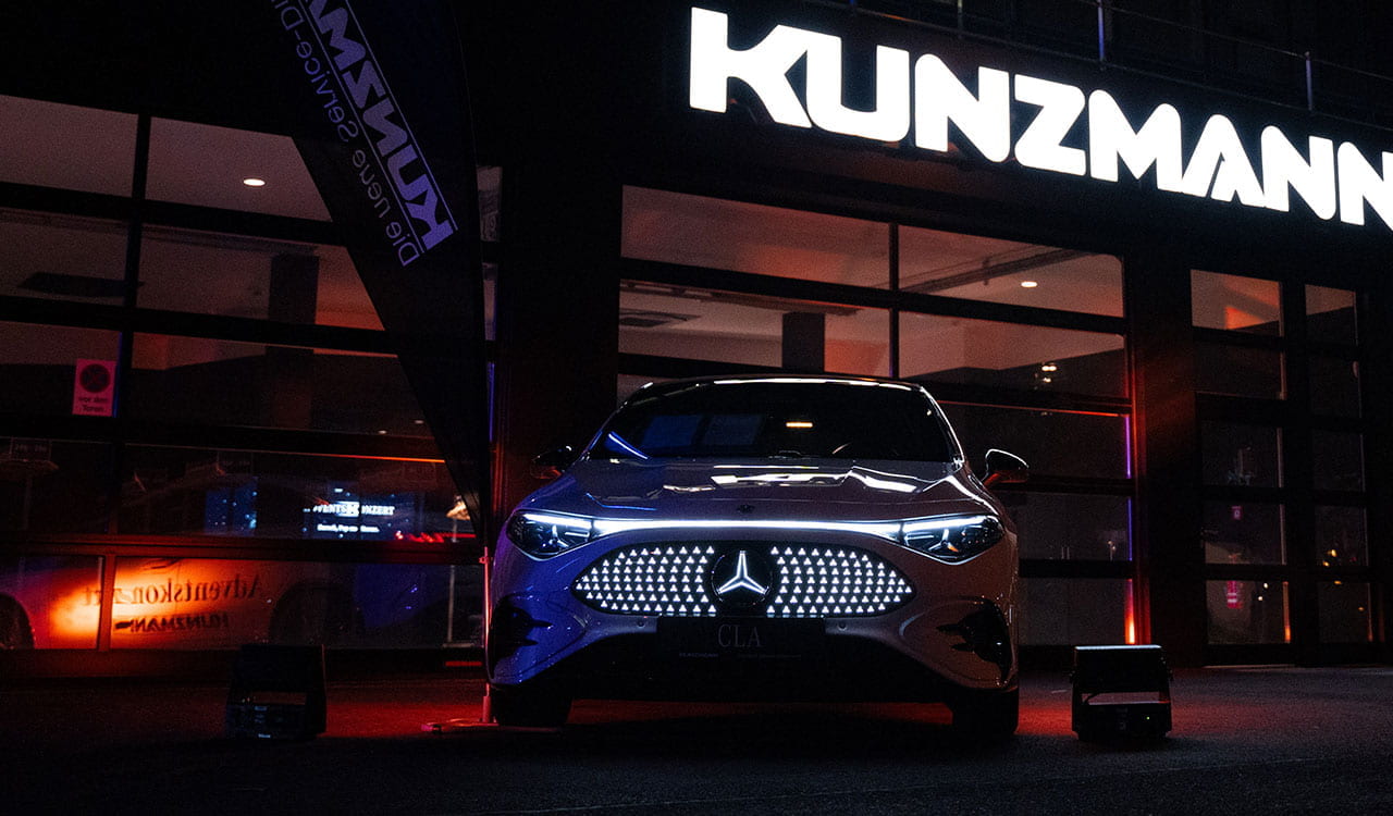 CLA Frontansicht vor Kunzmann Auslieferungshalle 