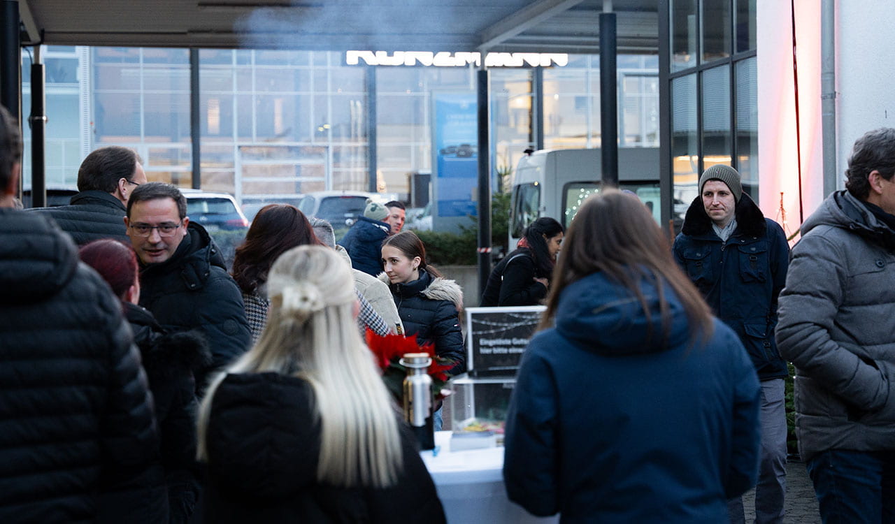 Kunden auf Fulda Adventsmarkt