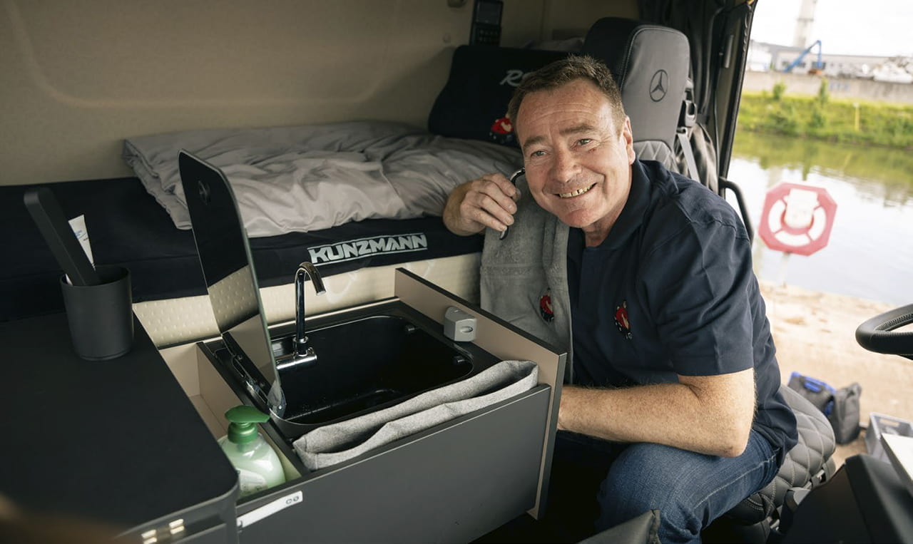Trucker mit BrummiSANItower