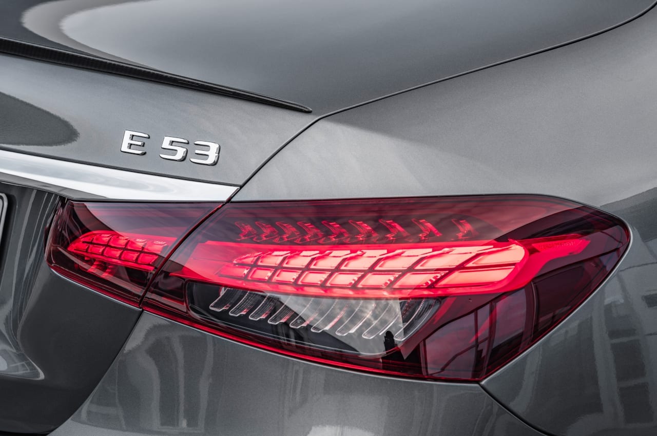 Mercedes-AMG E 53 4MATIC+ Limousine