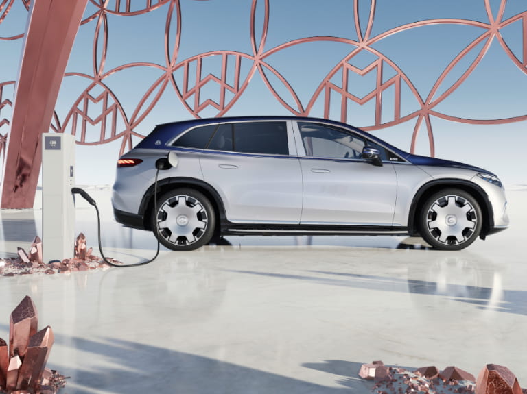 Mercedes-Maybach EQS SUV Laden