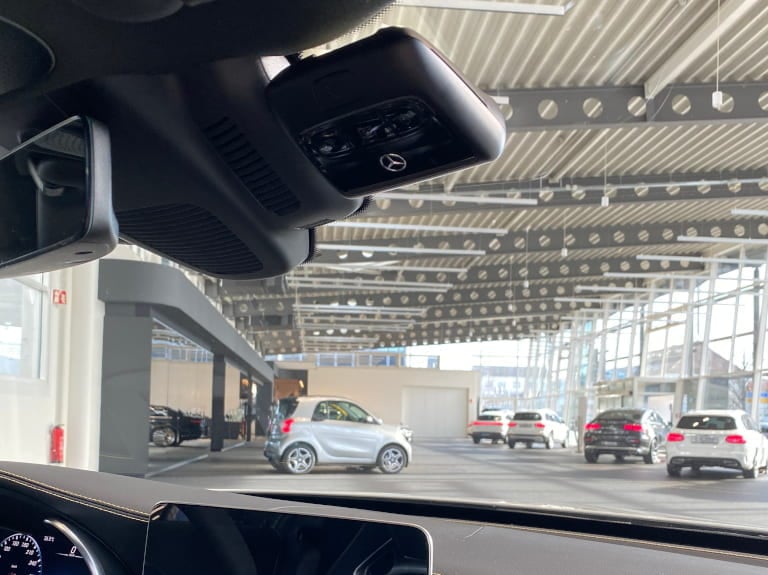 Mercedes-Benz Dashcam Nachrüstung Mercedes-Benz Dashcam Nachrüstung