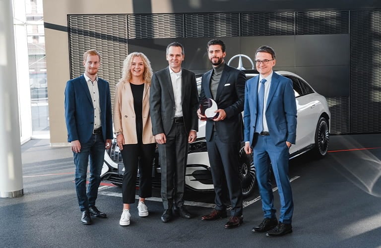 Platz 1 ging an das Autohaus Robert Kunzmann, vertreten durch Moritz Kemmerer und Natalie Lang. Platz 1 ging an das Autohaus Robert Kunzmann, vertreten durch Moritz Kemmerer und Natalie Lang.