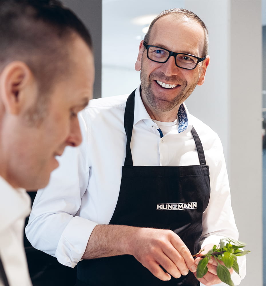 Herr Kettenmann - Geschäftsführer kochen