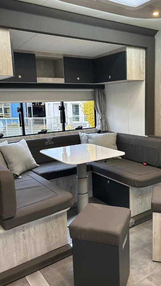 Interieur Mercedes-Benz Actros Horsetruck