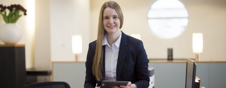 Loreena Schnetter; Kauffrau für Marketingkommunikation Loreena Schnetter Kauffrau für Marketingkommunikation
