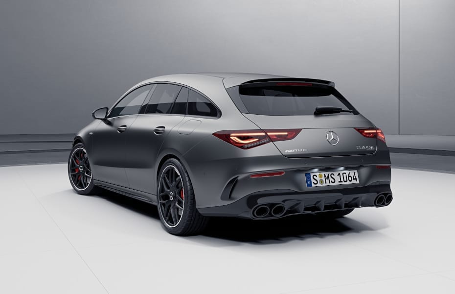 Mercedes-AMG CLA 45 S 4MATIC+, designo mountaingrau magno (662U), 48,3 cm (19") AMG Leichtmetallräder im 5-Doppelspeichen-Design (RSX), AMG Night-Paket (P60), AMG Aerodynamik-Paket (B26) Mercedes-AMG CLA 45 S 4MATIC+, designo mountaingrau magno (662U), 48,3 cm (19") AMG Leichtmetallräder im 5-Doppelspeichen-Design (RSX), AMG Night-Paket (P60), AMG Aerodynamik-Paket (B26)