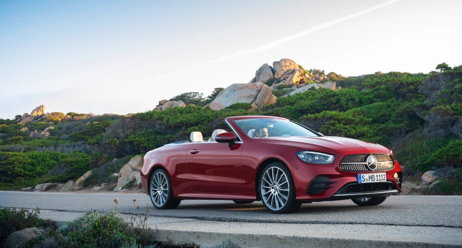 Mercedes-Benz E-Klasse Cabriolet, 2017, Exterieur: aragonitsilber metallic, 2017, Exterieur: aragonitsilber metallic Mercedes-Benz E-Klasse Cabriolet mit geschlossenem Verdeck