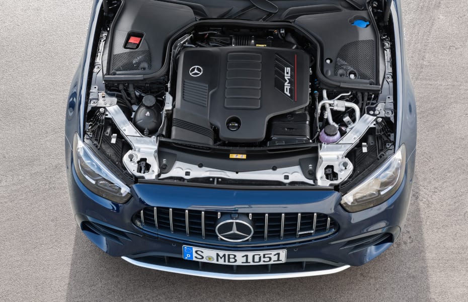 Mercedes-AMG E 53 4MATIC+ T-Modell, Exterieur: cavansitblau metallic, Motorraum, Technik