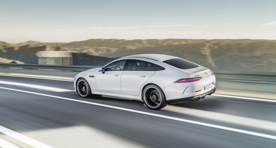 Mercedes-AMG GT 53 4MATIC+ 4-Türer Coupé, AMG Night-Paket, Exterieur: designo diamantweiß bright Mercedes-AMG GT 53 4MATIC+ 4-Türer Coupé, AMG Night-Paket, Exterieur: designo diamantweiß bright