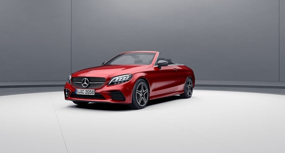 Mercedes-Benz C-Klasse Cabriolet, Exterieur: brilliantblau, AMG Line Mercedes-Benz C-Klasse Cabriolet mit offenem Verdeck