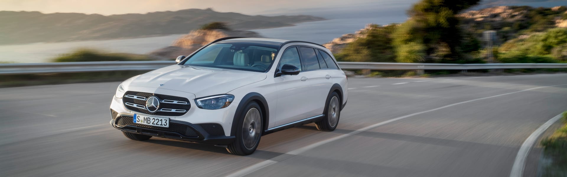 Front der Mercedes-Benz E-Klasse All-Terrain