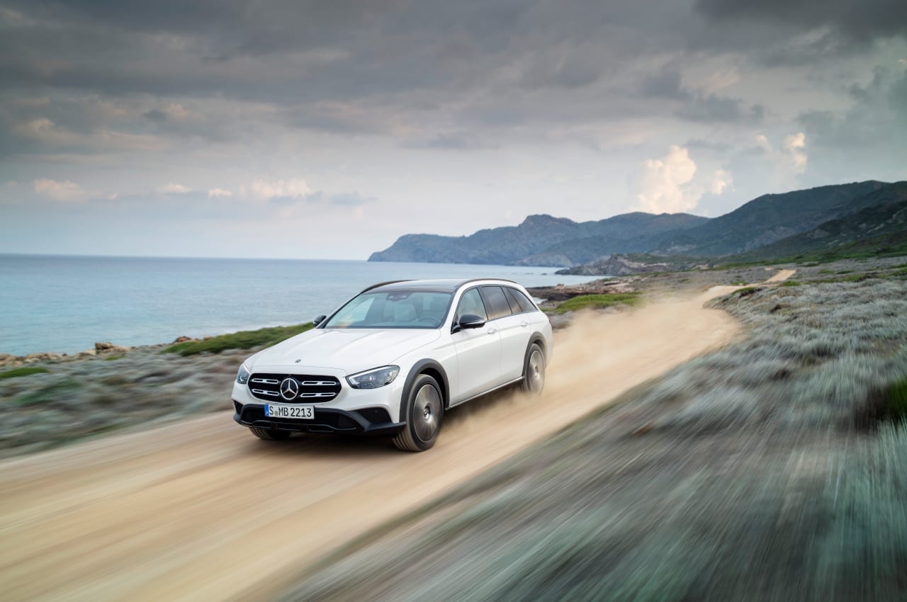 Mercedes-Benz E-Klasse All-Terrain, 2020, Exterieur: designo diamantweiß bright, Line Avantgarde, Night Paket