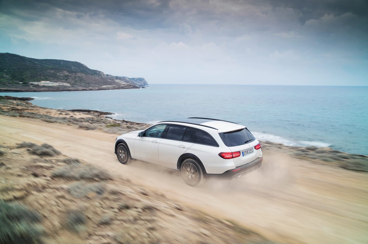 Mercedes-Benz E-Klasse All-Terrain, 2020, Exterieur: designo diamantweiß bright, Line Avantgarde, Night Paket
