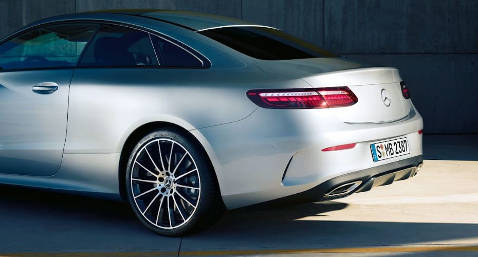 Mercedes-Benz E-Klasse Coupé Heck Ansicht des Mercedes-Benz E-Klasse Coupés