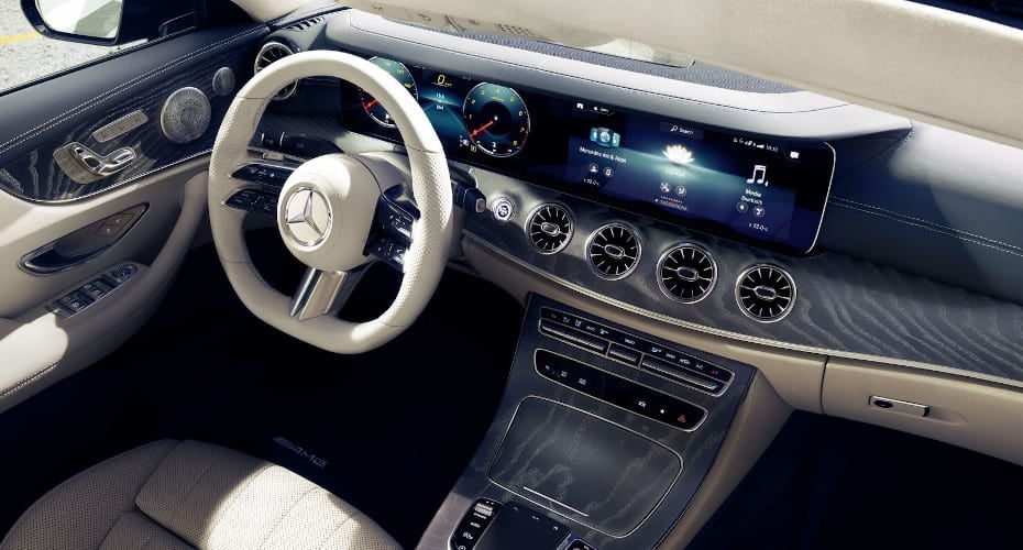 Interieur des Mercedes-Benz E-Klasse Coupés