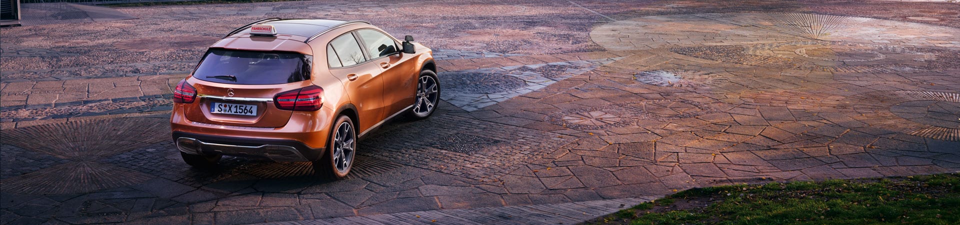 Mercedes-Benz GLA mit Fahrschulausstattung