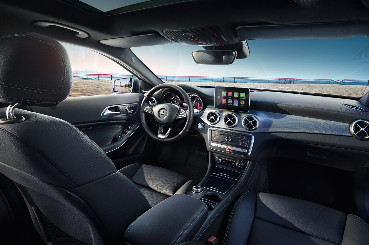 Interieur des Mercedes-Benz GLA