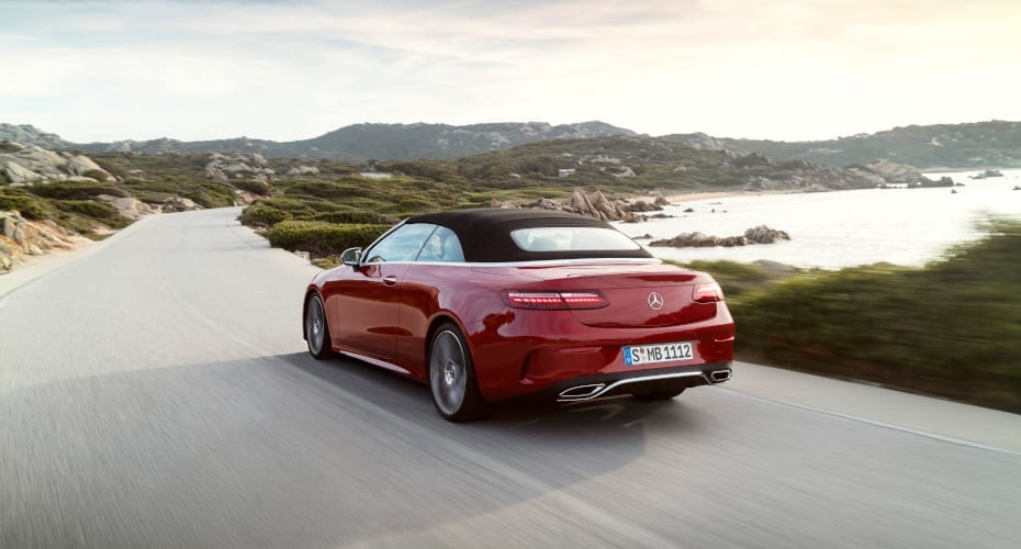 Mercedes-Benz E-Klasse Cabriolet, 2017, Exterieur: aragonitsilber metallic, 2017, Exterieur: aragonitsilber metallic Mercedes-Benz E-Klasse Cabriolet mit offenem Verdeck