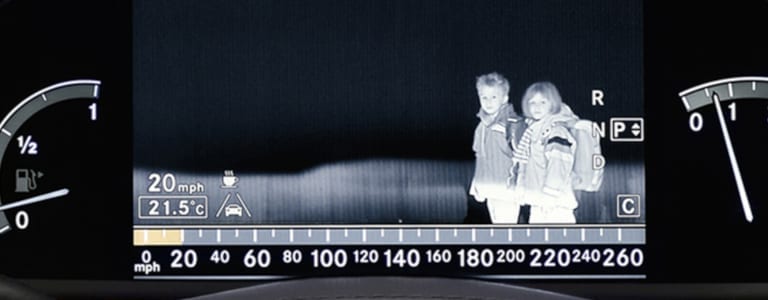 Nachtsicht-Infrarottechnik-Anzeige-Display-768x300 Nachtsicht-Infrarottechnik-Anzeige-Display-768x300