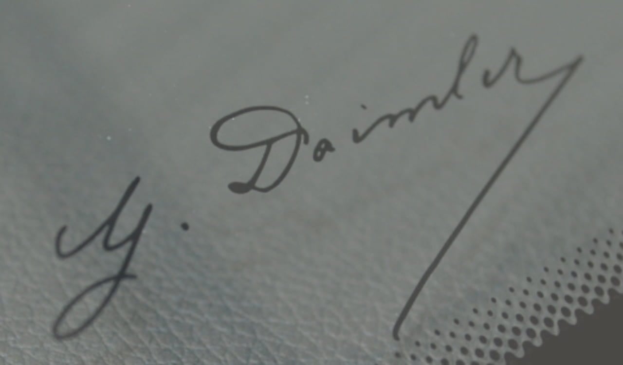 Original_Mercedes_Benz_Windschutzscheibe_Unterschrift_Gottfried_Daimler_1280x575px Original_Mercedes_Benz_Windschutzscheibe_Unterschrift_Gottfried_Daimler_1280x575px