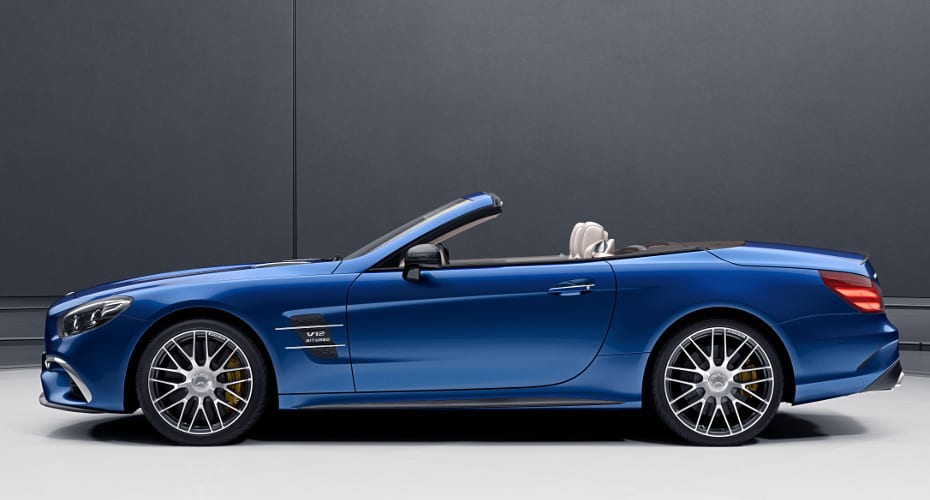 seitliche Ansicht des Mercedes-Benz SL