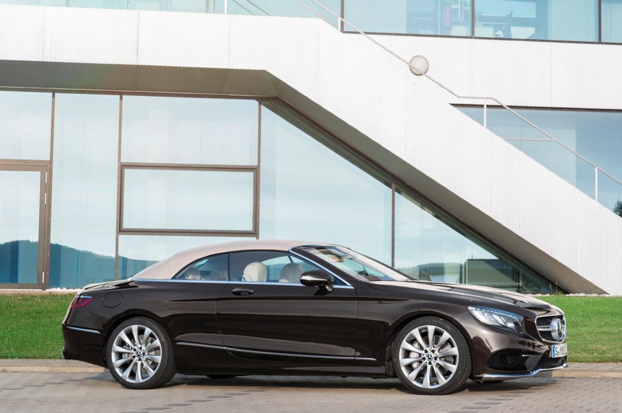 Mercedes-Benz S-Klasse Cabriolet mit geschlossenem Verdeck