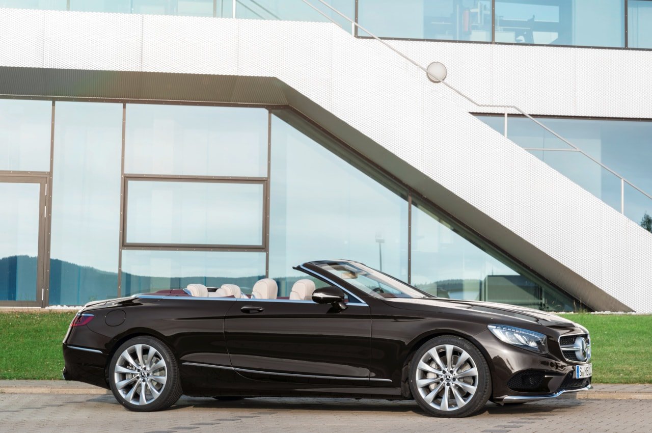 Mercedes-Benz S-Klasse Cabriolet mit offenem Verdeck