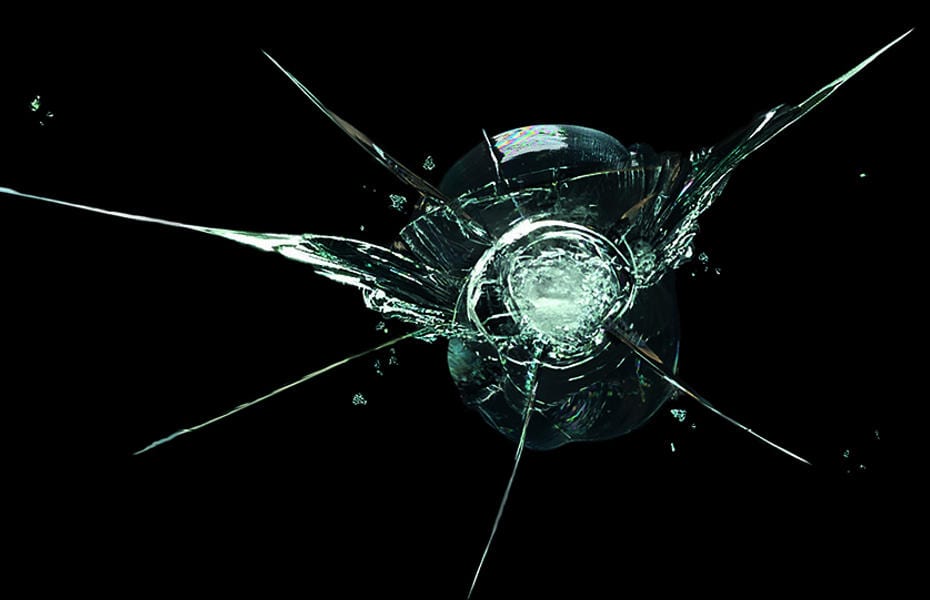 Steinschlag in der Windschutzscheibe Steinschlag in der Windschutzscheibe? Wir reparieren den Glasschaden